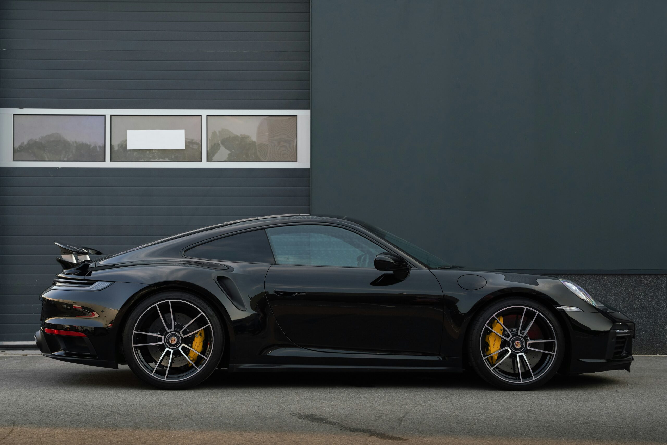 Are Hypercars Overrated? Why a Well-Tuned Porsche 911 Still Beats a $2M Showpiece