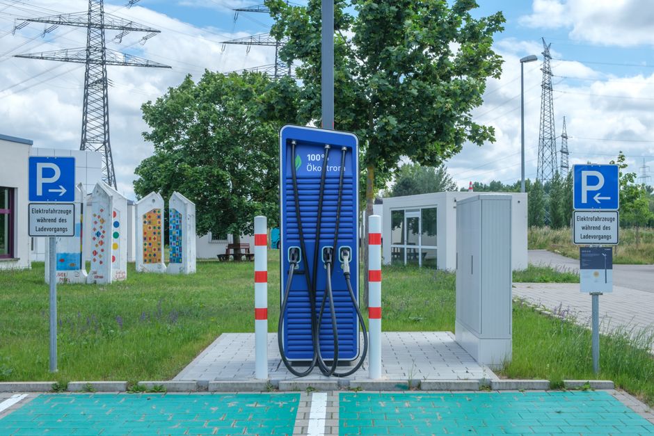 Cost Breakdown: Setting Up an EV Charging Station at Home