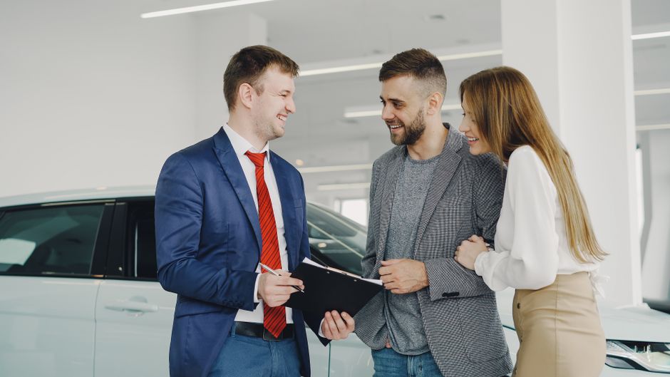 The Modern Driver’s Dilemma: Leasing vs Buying in 2026