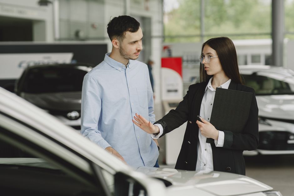 Eco-Friendly Wheels: Apps Helping You Find the Best Electric Cars